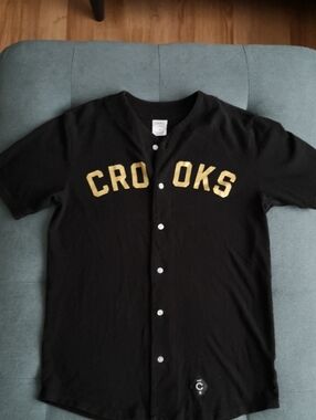 New Without Tags Men's Medium Crooks & Castles Black Baseball Button Back-hit